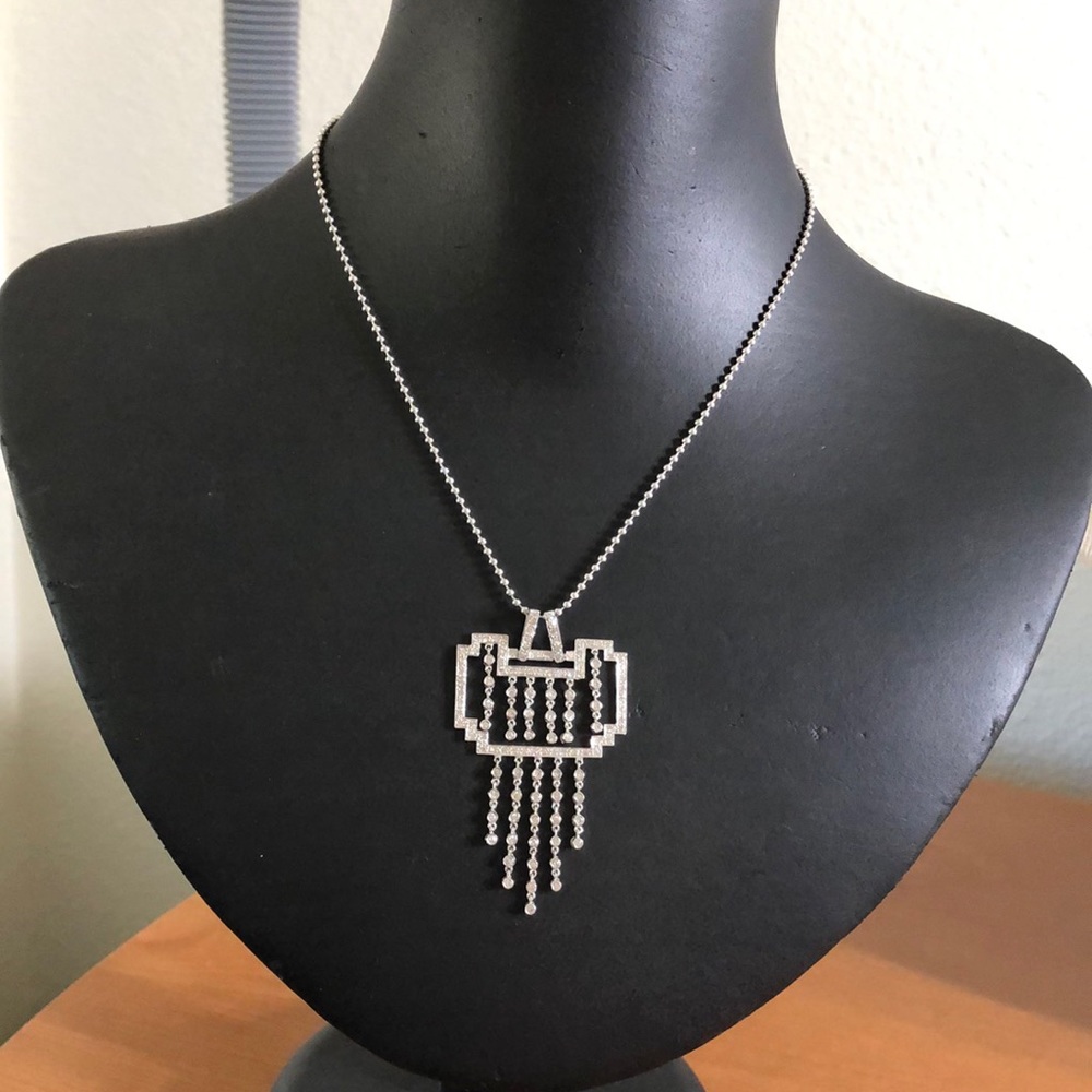 18K White Gold Diamond Pendant - Picture 3 of 3